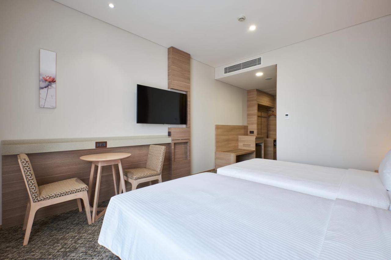 Hotel Sotetsu Grand Fresa Saigon 相鉄グランドフレッサ サイゴン Ho-Chi-Minh-Stadt Exterior foto